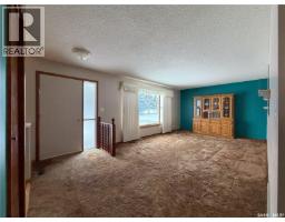 Kitchen - 120 6th Street E, Ponteix, SK S0N1Z0 Photo 3