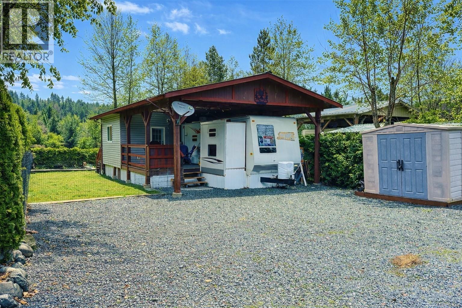 19 8631 South Shore Rd