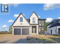 2pc Bathroom - 2516 Mayfair South, Lasalle, ON N9J0E5 Photo 3