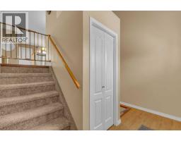 Foyer - 58 Ireland Crescent, Red Deer, AB T4R3K8 Photo 5