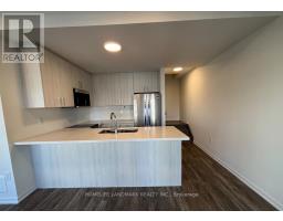 182 Matawin Lane, Richmond Hill, ON L4B3X9 Photo 3