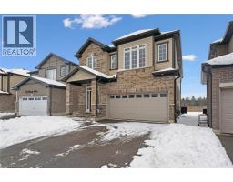 Family room - 308 Freure Drive, Cambridge, ON N1S0C1 Photo 2