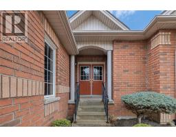 Family room/Fireplace - 32 Robson Unit 7, Leamington, ON N8H2M9 Photo 5