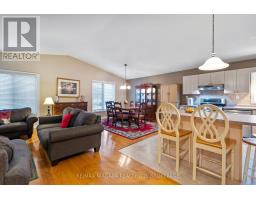 Kitchen - 272 Steele Street, Port Colborne, ON L3K4X8 Photo 5