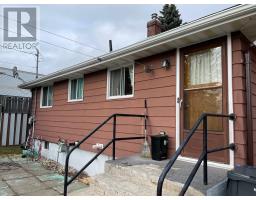 Primary Bedroom - 257 Arundel St, Thunder Bay, ON P7A1Z2 Photo 2