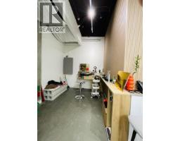 2215 2220 4000 No 3 Road, Richmond, BC V6X0J8 Photo 5