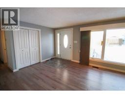 Bedroom - 9813 99 Avenue, Sexsmith, AB T0H3C0 Photo 5