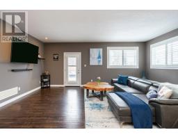 Bedroom 2 - 9 Northgate Road, Wasaga Beach, ON L9Z2N7 Photo 5