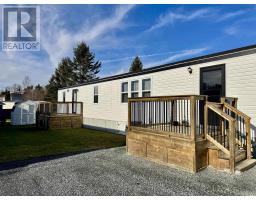 Bath (# pieces 1-6) - 1535 Woodbine Drive, Beaver Bank, NS B4E2M7 Photo 2