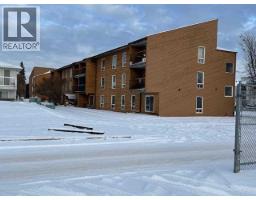48 Suites 4607 4609 51 Avenue, Whitecourt, AB T7S1L8 Photo 4