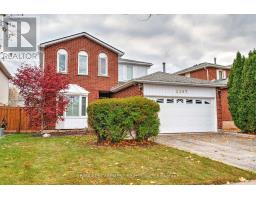 Kitchen - 2197 Donald Road, Burlington, ON L7M3R8 Photo 2
