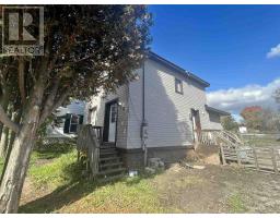 Bedroom - 38 Edinburgh St, Sault Ste Marie, ON P6A1K7 Photo 2