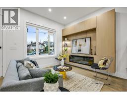 2827 Dundas Street, Vancouver, BC V5K1R5 Photo 2