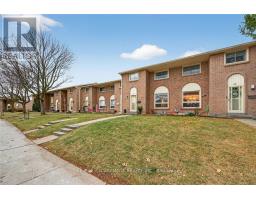 Living room - 15 150 Gateshead Crescent, Hamilton, ON L8G4A7 Photo 4