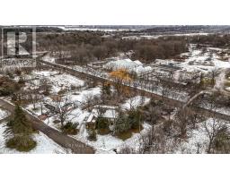 Primary Bedroom - 5 Homestead Avenue, Hamilton, ON L9H5Y6 Photo 3