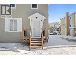 Living room - 2111 Osler Street, Regina, SK S4P1W7 Photo 3