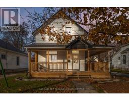 Bathroom - 181 Wellington Street, St Thomas, ON N5R2S3 Photo 2