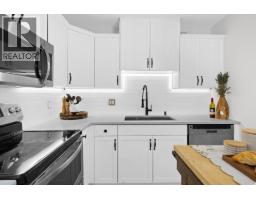 Primary Bedroom - 303 Whitman Road Unit 106, Kelowna, BC V1V2P3 Photo 4