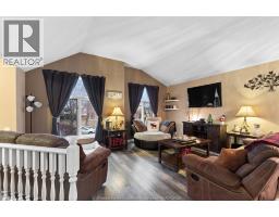 4pc Bathroom - 35 Vermont, Amherstburg, ON N9V3X8 Photo 2