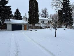 Kitchen - 415 Miller Road, Killarney, MB R0K1G0 Photo 2