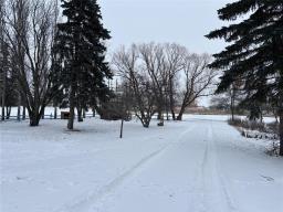 Sunroom - 415 Miller Road, Killarney, MB R0K1G0 Photo 4