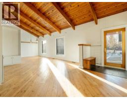 Family room - 101 3 Street S, Picture Butte, AB T0K1V0 Photo 5