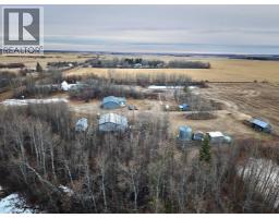 Primary Bedroom - 81044 Range Road 201, Rural Northern Sunrise County, AB T0H2R0 Photo 3