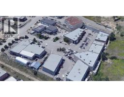 460 Naeve Court Unit 102, Kelowna, BC V1V2M2 Photo 3