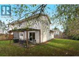 Living room - 2225 Heron Cres, Comox, BC V9M3Y2 Photo 2