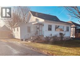 Mud room - 36 Oneil Street, Chatham, ON N7M3A3 Photo 2