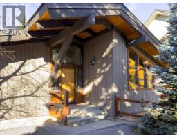 Dining room - 347 Muskrat Street, Banff, AB T1L1G1 Photo 2