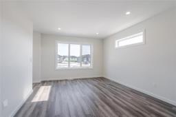 Dining room - 327 Normandeau Avenue, Ste Anne, MB R5H1B6 Photo 3