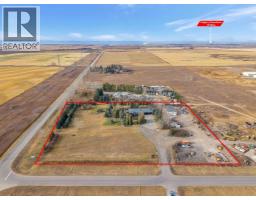 Kitchen - 275200 Township Road 233, Rural Rocky View County, AB T1X0H6 Photo 3