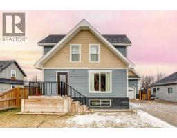 4pc Bathroom - 116 4 Avenue E, Bow Island, AB T0K0G0 Photo 2