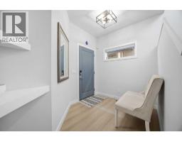 Foyer - 520 Kingsmere Way Se, Airdrie, AB T4A0X9 Photo 3