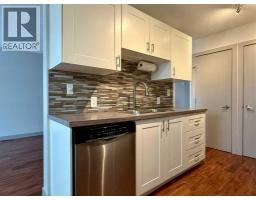 Kitchen - 3 5809 65 Street, Red Deer, AB T4N5P6 Photo 3