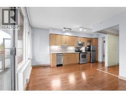 621 9009 Cornerstone Mews, Burnaby, BC V5A0B9 Photo 5