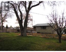 Primary Bedroom - 509 2 Street N, Vauxhall, AB T0K2K0 Photo 4