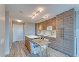 2003 13398 104 Avenue, Surrey, BC V3T1V6 Photo 3