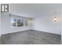 Recreational, Games room - 5501 58 Street, Olds, AB T4H1J9 Photo 4