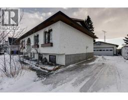 Dining room - 5501 58 Street, Olds, AB T4H1J9 Photo 2