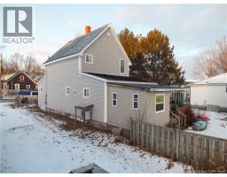 Family room - 113 St James Street, Woodstock, NB E7M2T3 Photo 3
