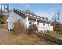 Dining room - 4395 Prospect Road, North Alton, NS B4N3V8 Photo 2