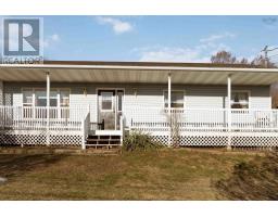 Bath (# pieces 1-6) - 4395 Prospect Road, North Alton, NS B4N3V8 Photo 4