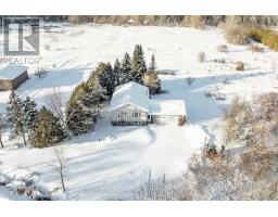 Dining room - 3400 Reservoir Road, Severn, ON L0K1E0 Photo 2