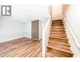 Kitchen - 252 Summerwood Place Se, Airdrie, AB T4B1W2 Photo 4