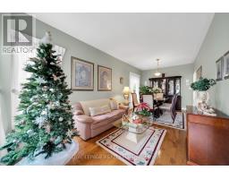 Kitchen - 6323 Lisgar Drive, Mississauga, ON L5N7W2 Photo 5