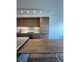 1001 10448 University Drive, Surrey, BC V3T0S7 Photo 2