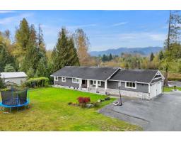 8972 Dewdney Trunk Road, Mission, BC V2V6Y1 Photo 3