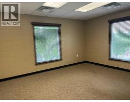 201 205 2 Street Ne, Slave Lake, AB T0G2A2 Photo 5